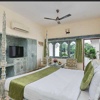 Luxury Lake View Rooms with Balcony at hotel swaroop vilas udaipur